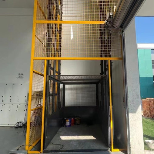 分宜导轨式升降机助力物流园破解运输难题